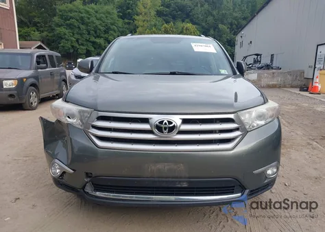 2012 Toyota Highlander Se V6 z USA, uszkodzony, nr VIN 5TDBK3EH3CS153508